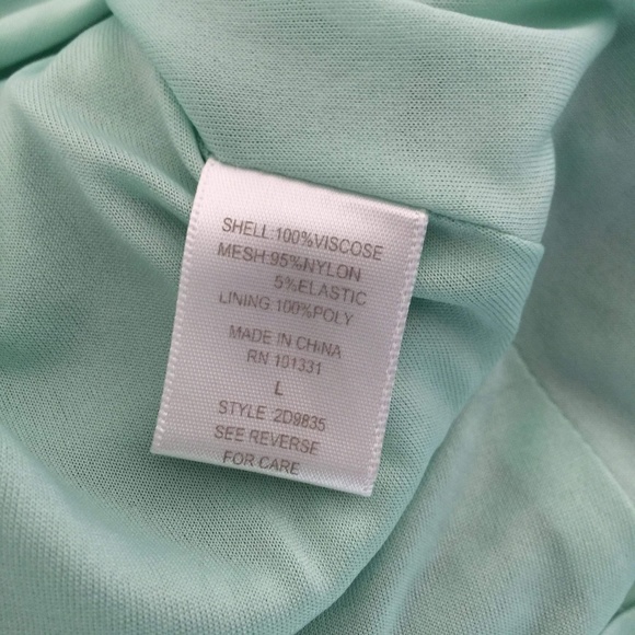 5/$25 Ruched Top Party Dress with side cutouts sz L New - Picture 4 of 5